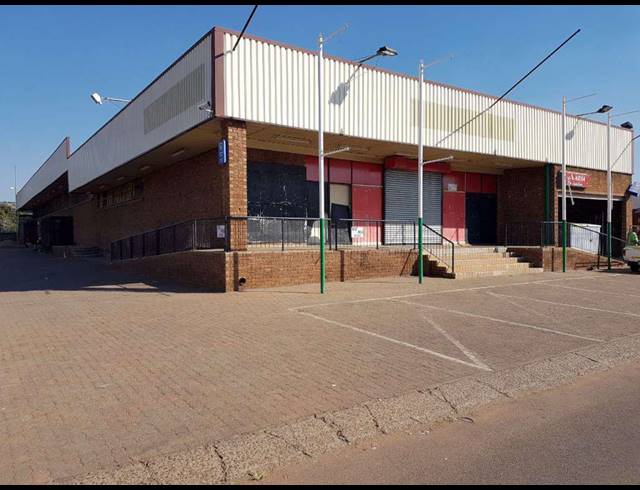 1,525M² INVESTMENT FOR SALE IN CLAREMONT